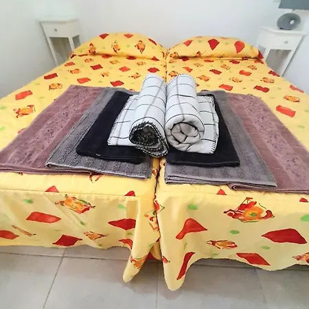 Bali Tropicana One Bedroom Flat T1 With Ac Portatil, Garden, Parking Place Apartman