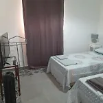 Tropicana One Bedroom Flat T1 With Ac Portatil, Garden And Parking Place * Албуфейра