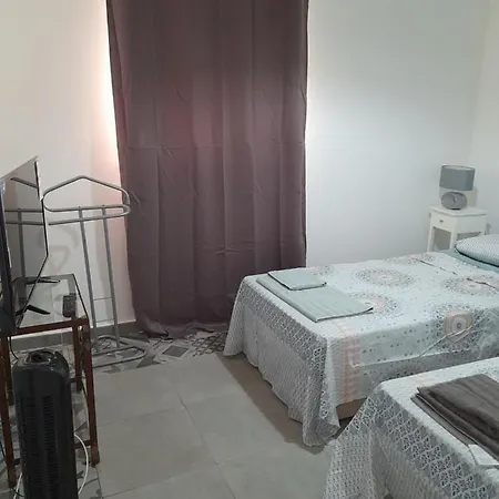 Tropicana One Bedroom Flat T1 In Gale Close To 8 Beaches * Albufeira