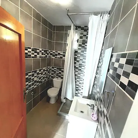 Tropicana One Bedroom Flat T1 In Gale Close To 8 Beaches * Albufeira