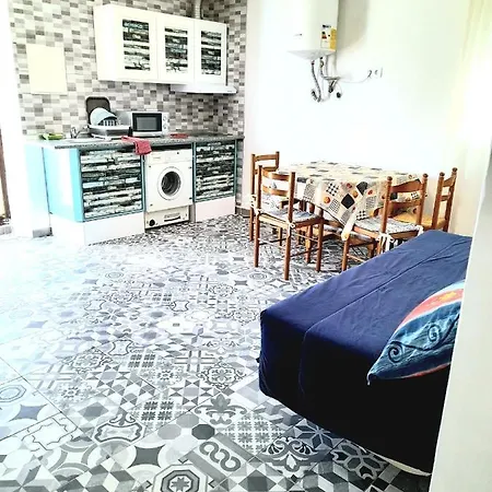 Bali Tropicana One Bedroom Flat T1 With Ac Portatil, Garden, Parking Place Albufeira
