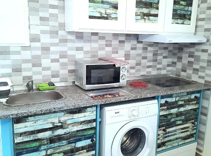 Tropicana One Bedroom Flat T1 With Ac Portatil, Garden And Parking Place *