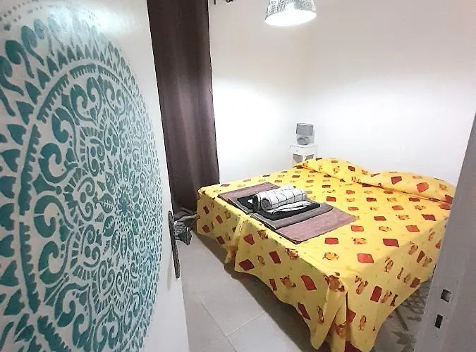 Tropicana One Bedroom Flat T1 With Ac Portatil, Garden And Parking Place