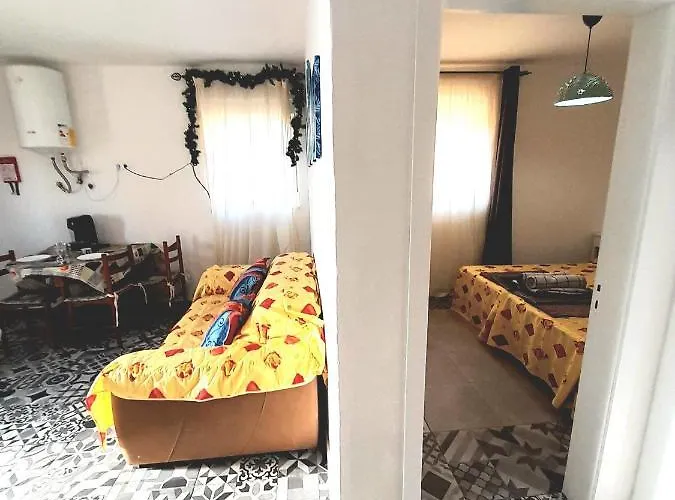 Tropicana One Bedroom Flat T1 With Ac Portatil, Garden And Parking Place *