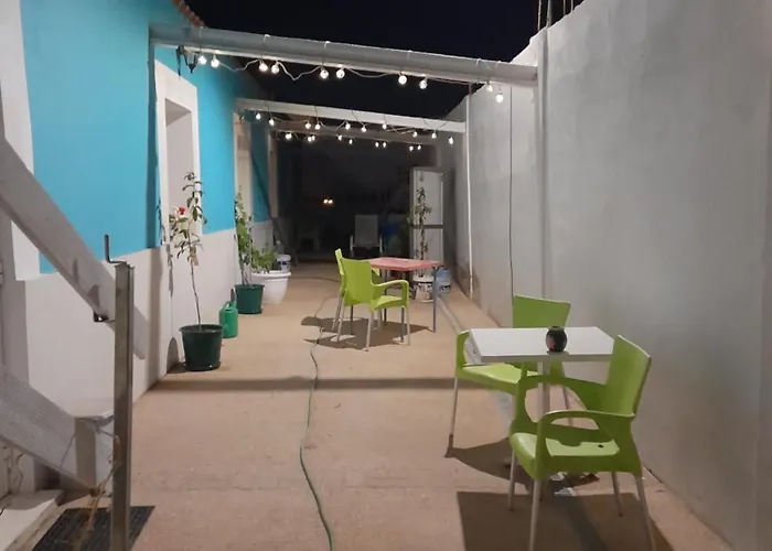 Tropicana One Bedroom Flat T1 With Ac Portatil, Garden And Parking Place Albufeira