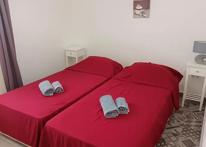 Tropicana One Bedroom Flat T1 With Ac Portatil, Garden And Parking Place *