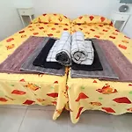 Tropicana One Bedroom Flat T1 With Ac Portatil, Garden And Parking Place Lejlighed